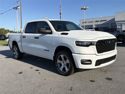 New 2026 RAM 1500 Express RWD image 4