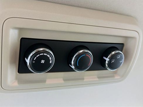 Used 2014 Dodge Grand Caravan SE w/ Quick Order Package 29E SE FWD image 23