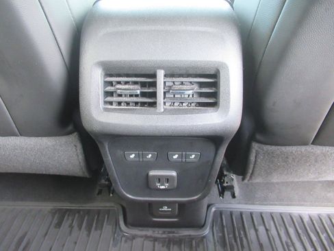 Used 2020 Chevrolet Equinox Premier FWD image 33