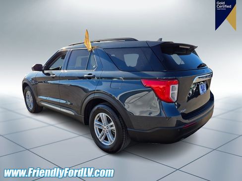 Certified 2024 Ford Explorer XLT image 4