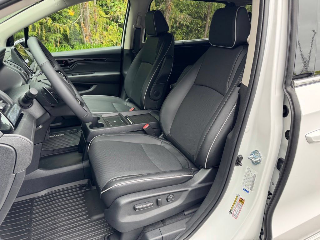 New 2026 Honda Odyssey Elite image 12