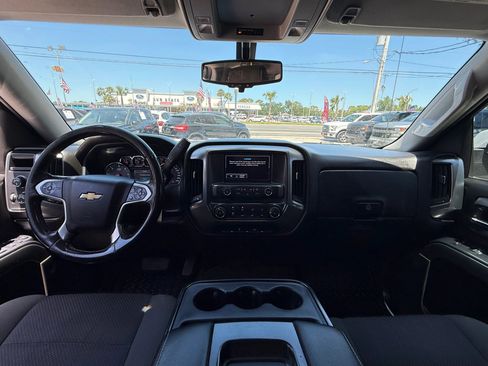 Used 2018 Chevrolet Silverado 1500 LT w/ Trailering Package image 8