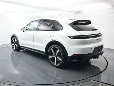 Certified 2026 Porsche Cayenne GTS image 3