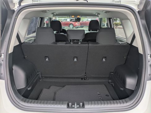 Used 2024 Kia Soul LX w/ Option Group 015 FWD image 13