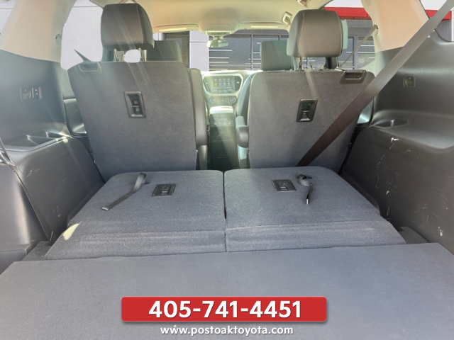 Used 2021 GMC Acadia SLT FWD image 12