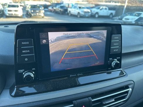 Used 2023 Kia Seltos LX image 6