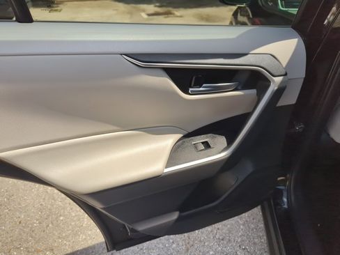 Used 2020 Toyota RAV4 XLE Premium AWD/4WD image 12