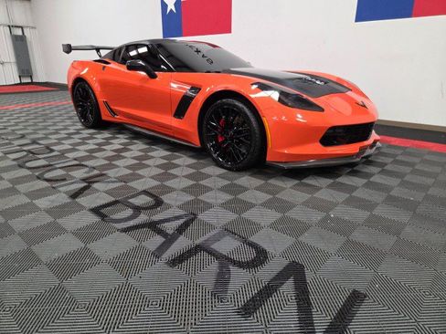 Used 2019 Chevrolet Corvette Z06 RWD image 13