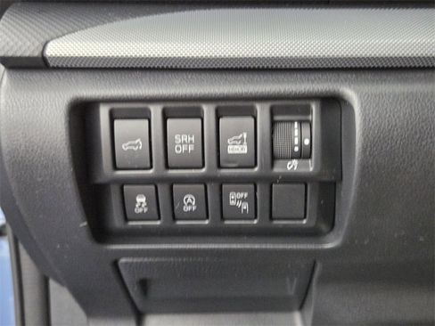 Used 2019 Subaru Forester Limited image 31