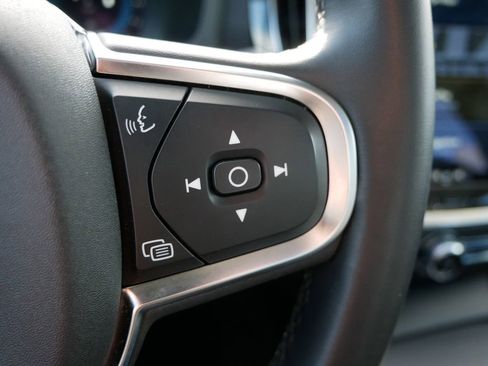 Used 2024 Volvo S60 B5 Core image 22