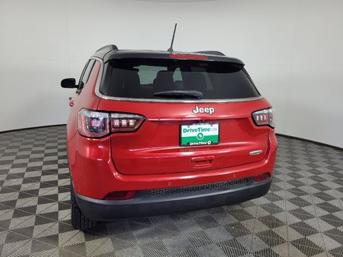 Used 2018 Jeep Compass Latitude w/ Safe & Security Group FWD image 6