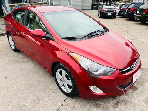 Used 2013 Hyundai Elantra GLS w/ Preferred Pkg image 1