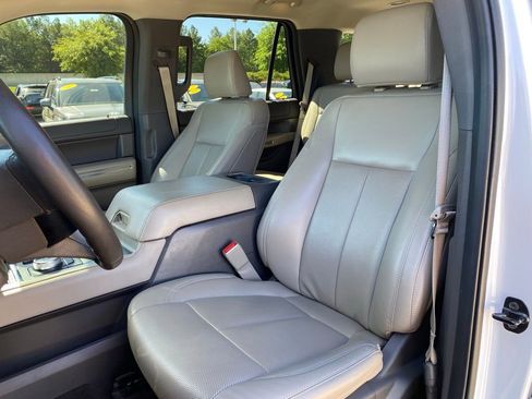 Used 2021 Ford Expedition XLT AWD/4WD image 20