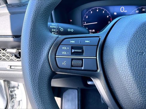 Used 2023 Honda Accord EX image 21