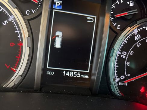 Used 2024 Toyota 4Runner Limited AWD/4WD image 10