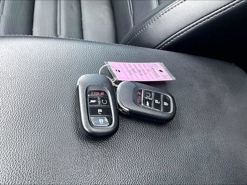 Used 2025 Honda CR-V EX-L image 35