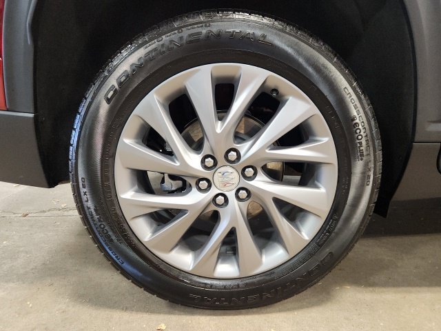 Used 2025 Buick Enclave Preferred w/ Power Package AWD/4WD image 31