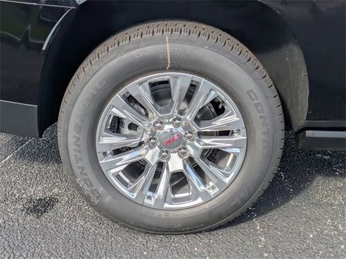 New 2025 GMC Yukon XL Denali w/ Sun & Power Step Package image 13