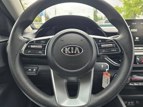 Used 2019 Kia Forte LXS FWD image 15