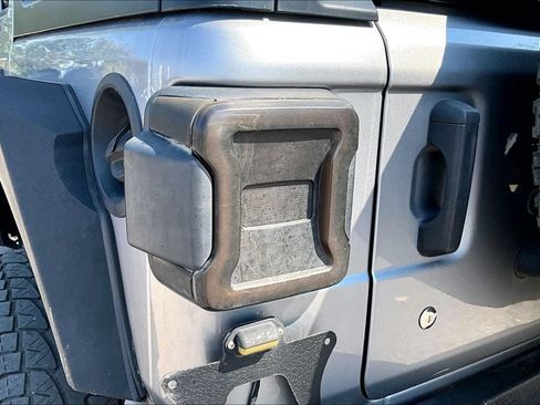 Used 2020 Jeep Wrangler Unlimited Sport S AWD/4WD image 40