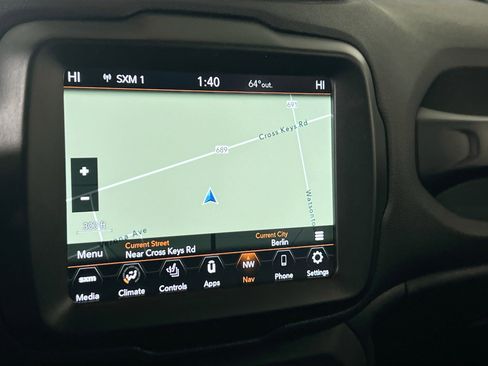 Used 2022 Jeep Renegade Latitude w/ Convenience Group AWD/4WD image 13