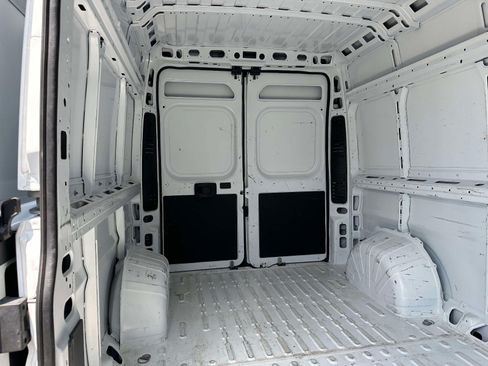 Used 2026 RAM ProMaster 2500 w/ Convenience Group FWD image 37