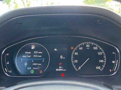 Used 2022 Honda Accord Sport image 9