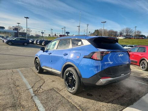 New 2026 Kia Sportage EX w/ EX Panorama Roof Package image 5