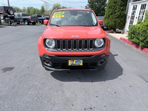 Used 2016 Jeep Renegade Latitude AWD/4WD image 7