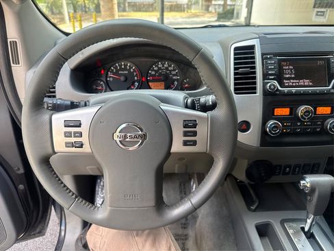 Used 2016 Nissan Frontier SV w/ SV Value Truck Package RWD image 14
