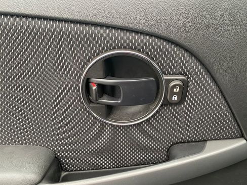 Used 2006 Pontiac Torrent 2WD w/ Preferred Package image 12