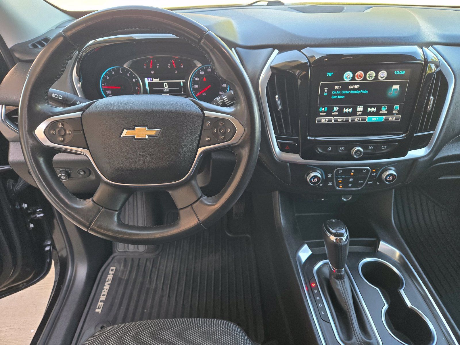 Used 2018 Chevrolet Traverse LT FWD image 10