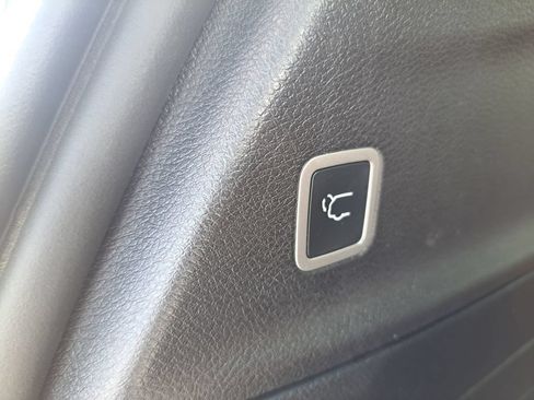 Certified 2022 Chrysler Pacifica Pinnacle FWD image 38