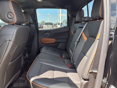 Used 2026 GMC Canyon AT4 w/ Technology Plus Package AWD/4WD image 13