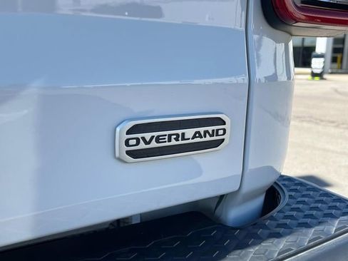 Used 2023 Jeep Gladiator Overland w/ Popular Equipment Package AWD/4WD image 12