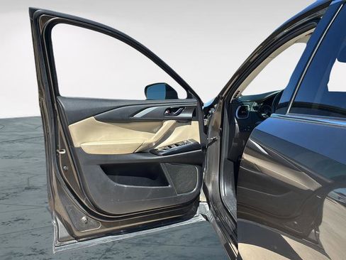 Used 2018 MAZDA CX-9 Touring w/ Touring Premium Package FWD image 11