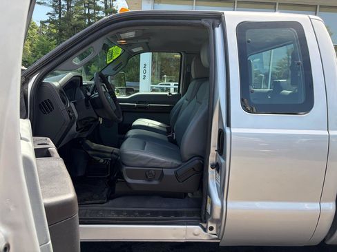 Used 2016 Ford F350 XL w/ Power Equipment Group AWD/4WD image 21