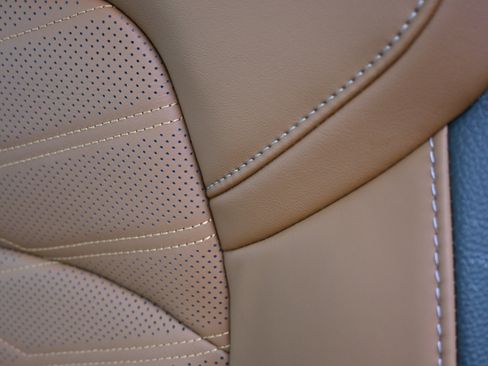 New 2025 Nissan Pathfinder Platinum image 28