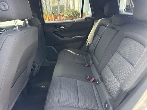 Used 2025 Chevrolet Equinox LT FWD image 22