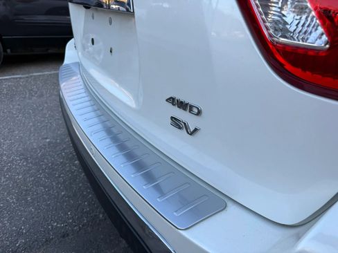 Used 2018 Nissan Pathfinder SV w/ SV Tech Package image 7