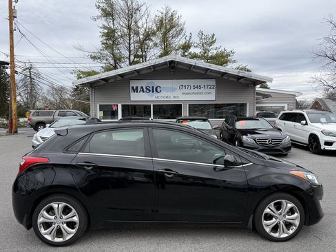 Used 2013 Hyundai Elantra GT w/ Touch & Go Pkg image 3