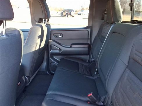 Certified 2025 Nissan Frontier Pro-X image 6