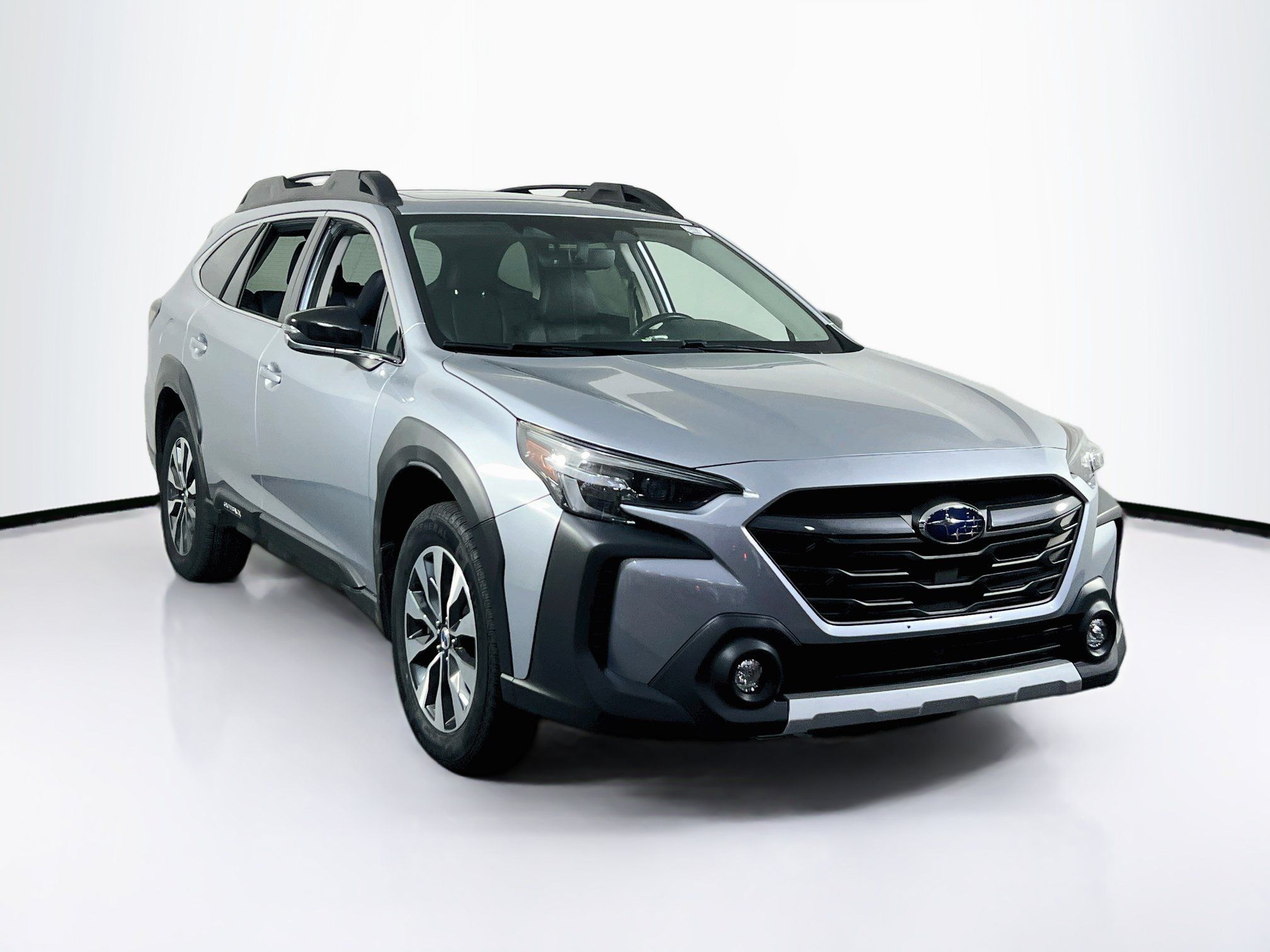 Used 2023 Subaru Outback Limited XT AWD/4WD image 3