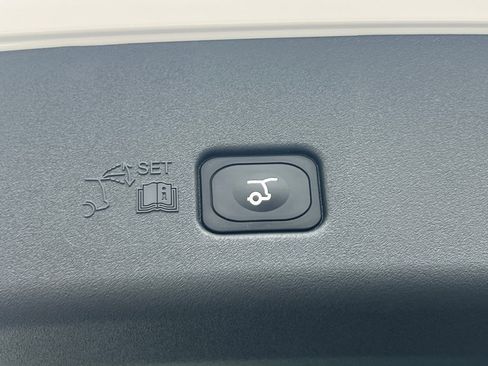 New 2026 Lincoln Nautilus Premier w/ Equipment Group 102A image 14