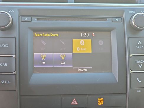 Used 2016 Toyota Camry SE image 20