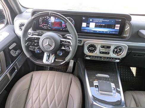 Used 2025 Mercedes-Benz G 63 AMG 4MATIC image 16