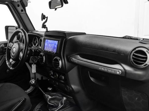 Used 2015 Jeep Wrangler Sport w/ Connectivity Group AWD/4WD image 14
