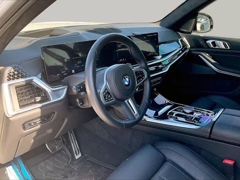 Used 2025 BMW X7 M60i AWD/4WD image 15