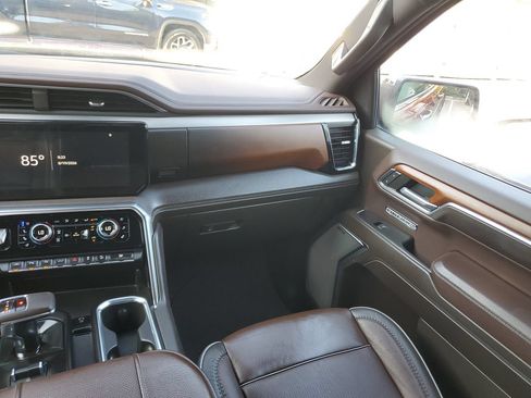 Used 2023 GMC Sierra 1500 Denali AWD/4WD image 15