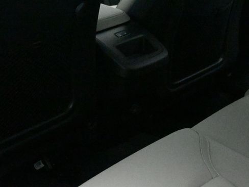 New 2026 Volvo XC60 B5 Core w/ Climate Package image 32